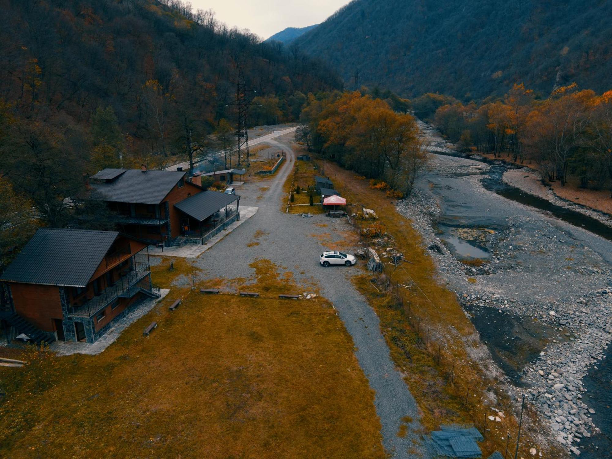 Готель Tourist Complex Khomi Ch'argali Екстер'єр фото