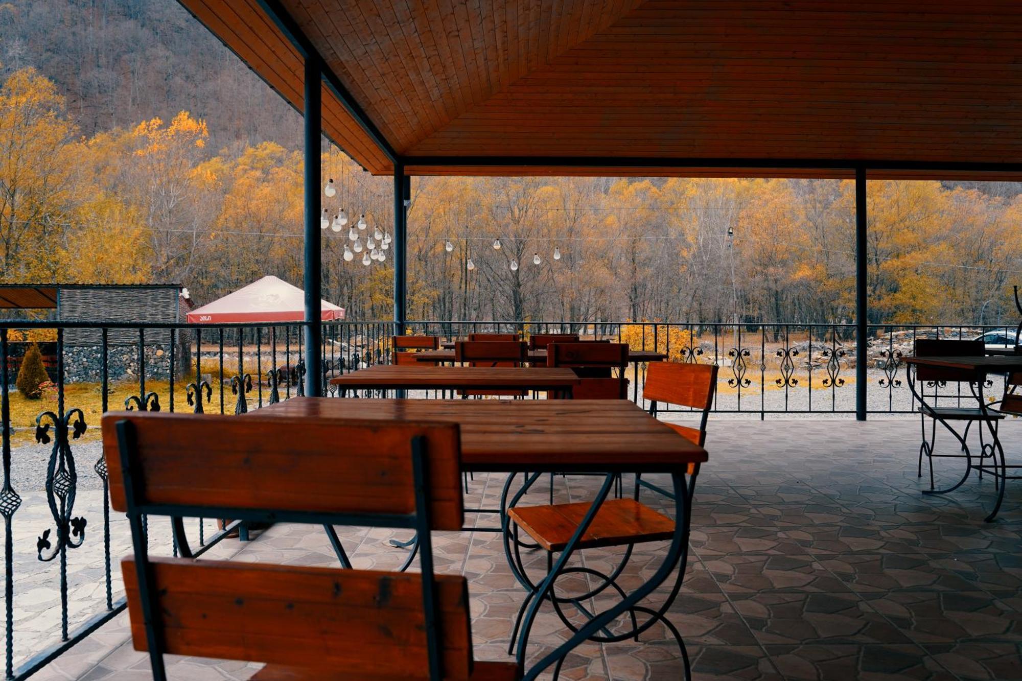 Готель Tourist Complex Khomi Ch'argali Екстер'єр фото