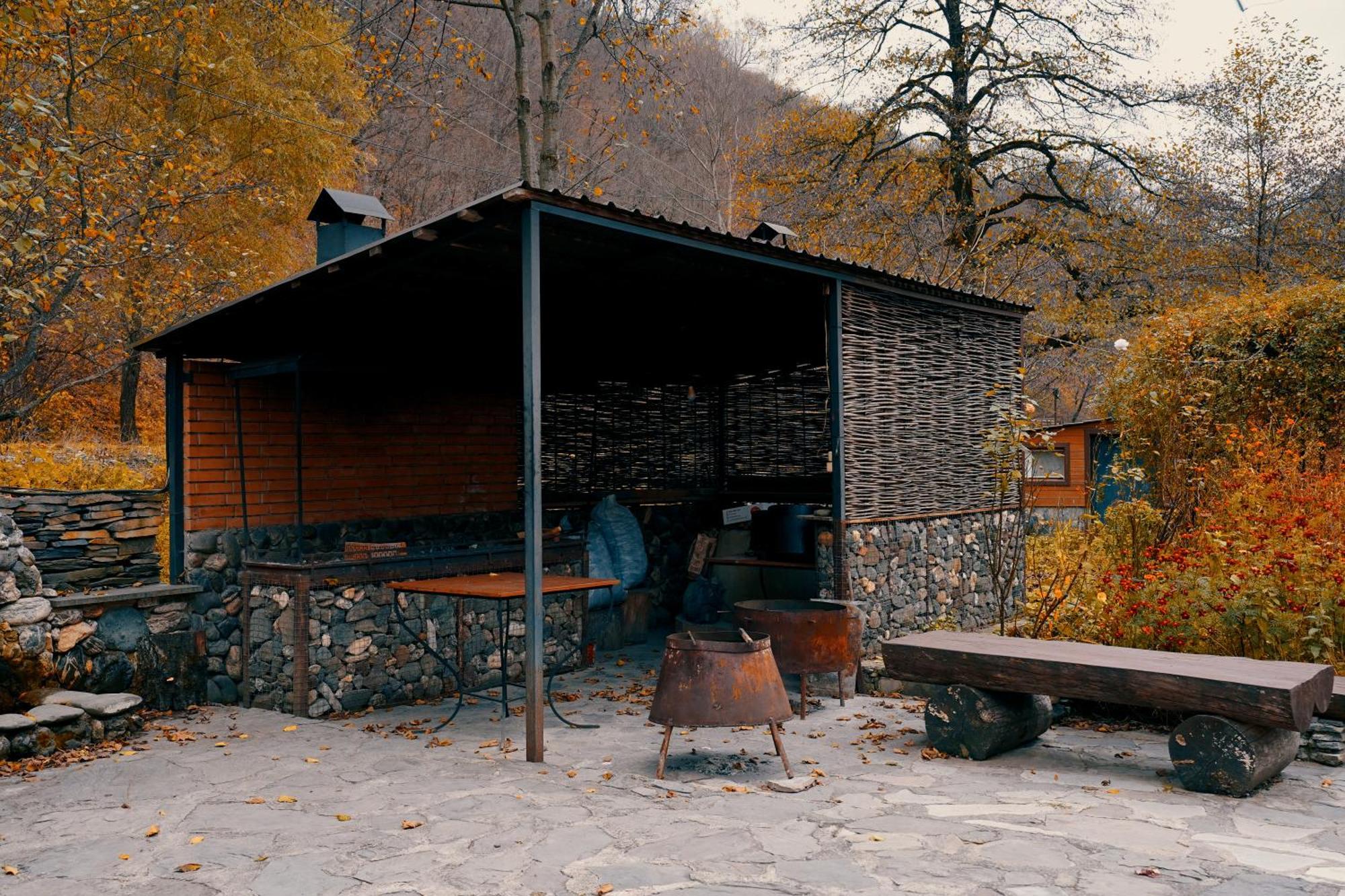 Готель Tourist Complex Khomi Ch'argali Екстер'єр фото