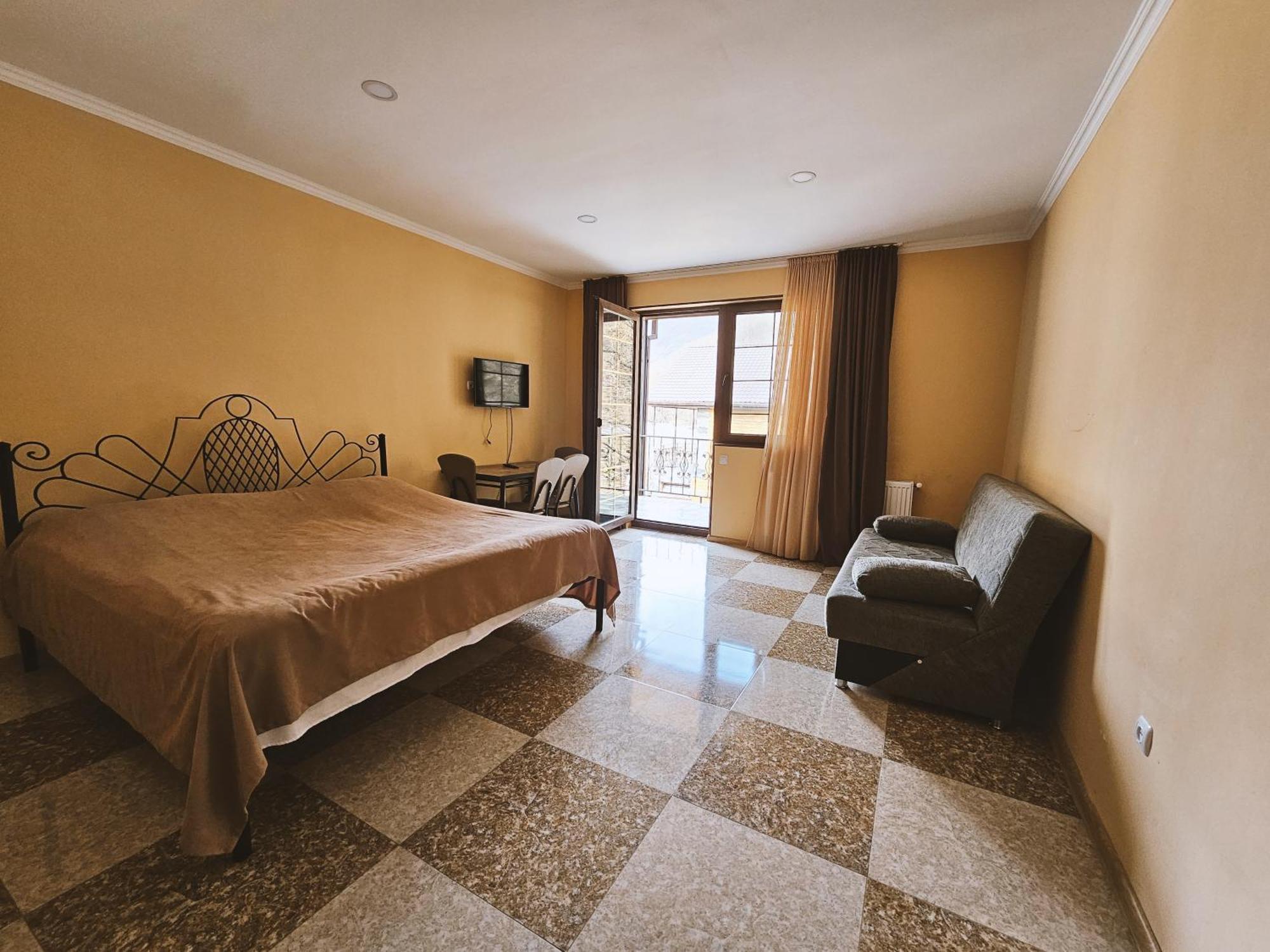 Готель Tourist Complex Khomi Ch'argali Номер фото
