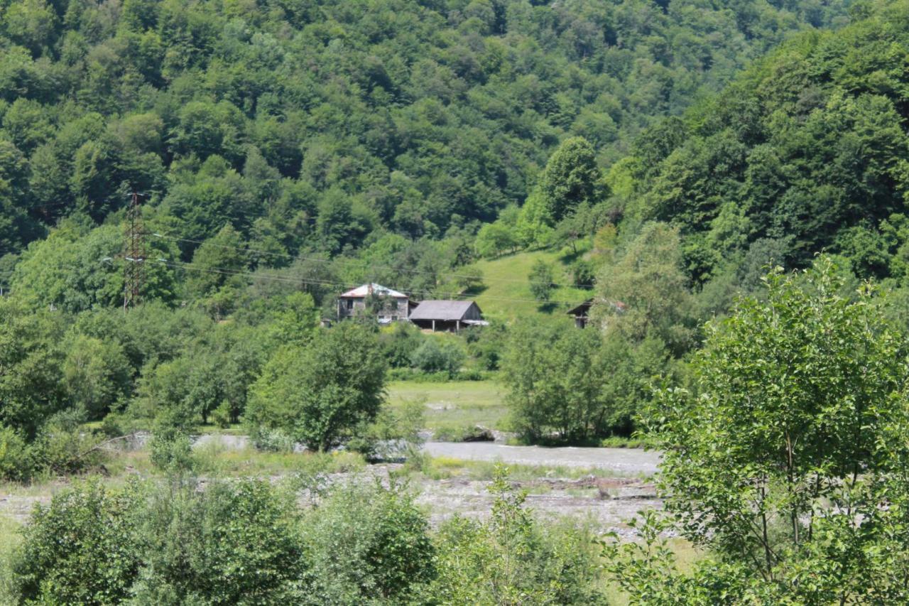 Готель Tourist Complex Khomi Ch'argali Екстер'єр фото